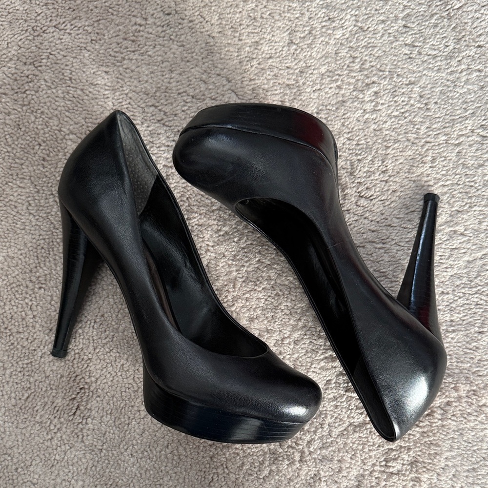 Guess Black Platform Stiletto Pumps